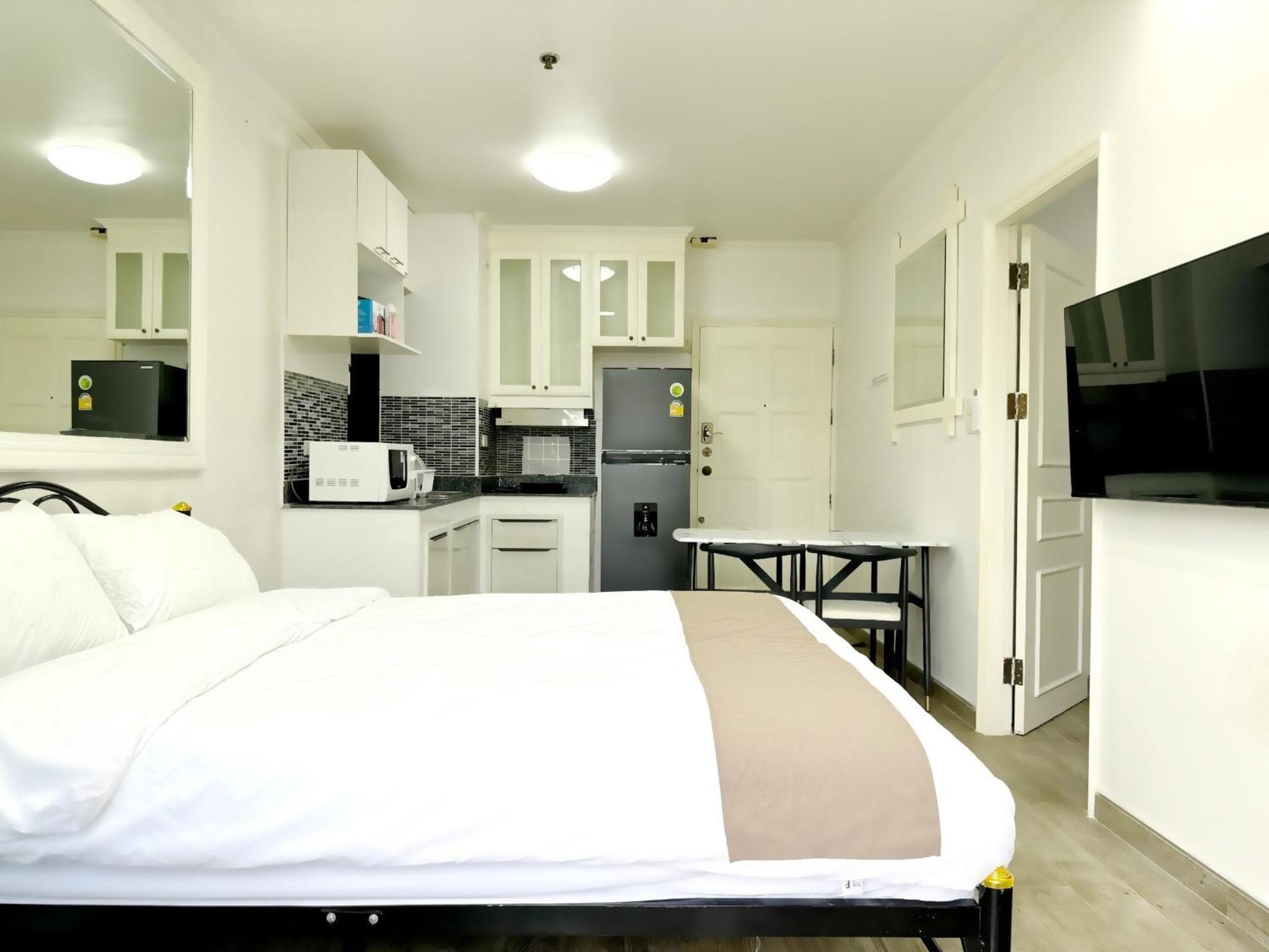 Center Bangkok Suite Next To Platinum Mall Buitenkant foto