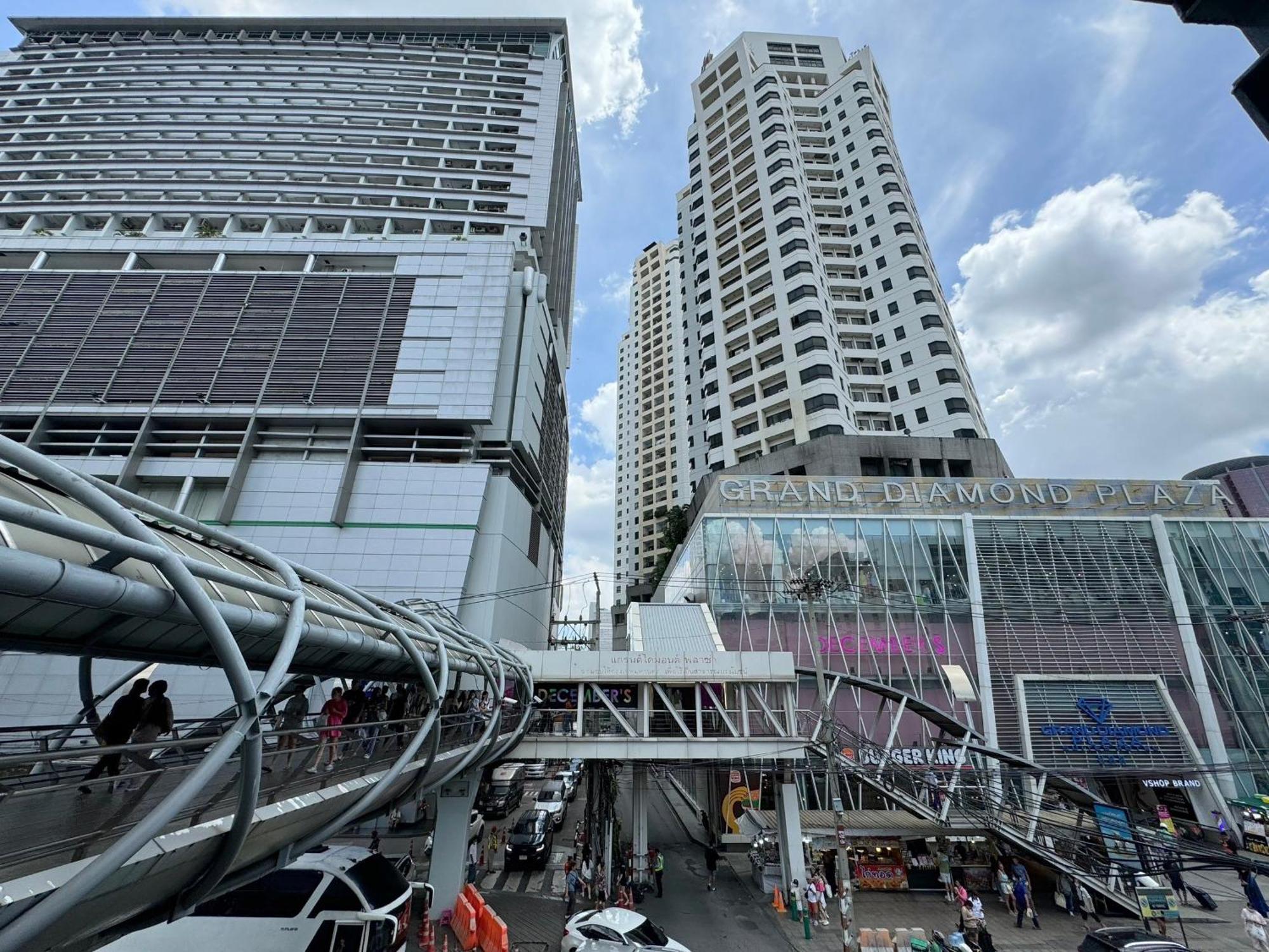 Center Bangkok Suite Next To Platinum Mall Buitenkant foto